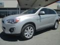 Quick Silver Metallic - Outlander Sport SE 4WD Photo No. 8