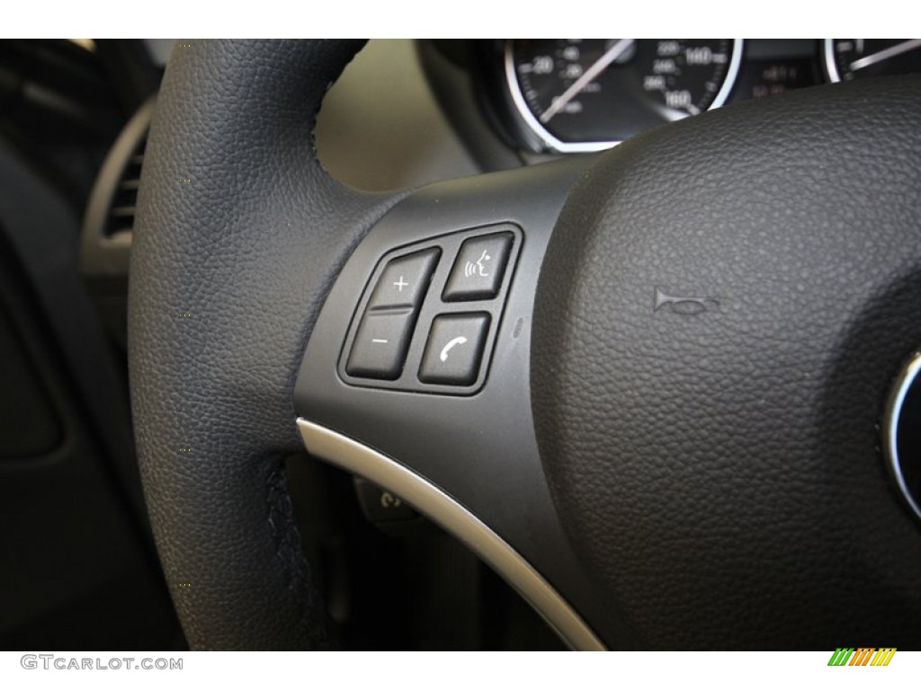 2011 BMW 1 Series 128i Coupe Controls Photo #80588761