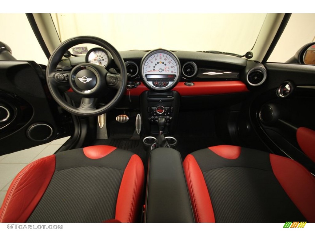 2011 Mini Cooper S Hardtop Rooster Red/Carbon Black Dashboard Photo #80588997