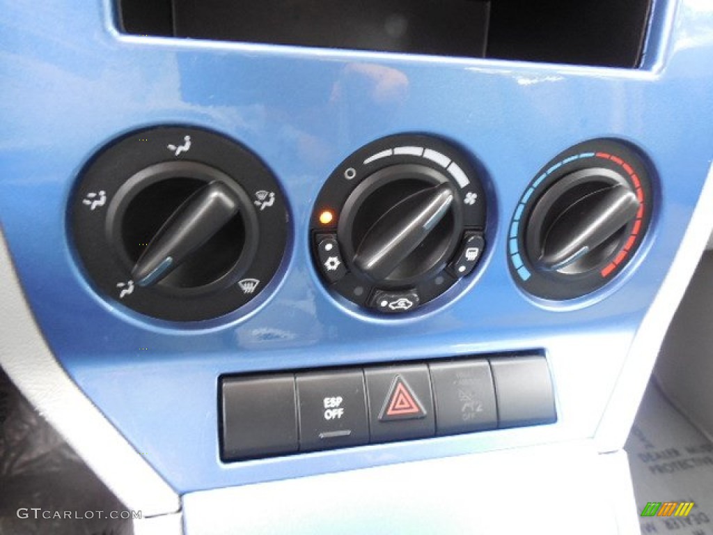 2007 Dodge Caliber SXT Controls Photo #80589538