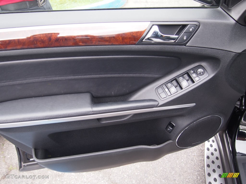 2007 Mercedes-Benz ML 63 AMG 4Matic Door Panel Photos