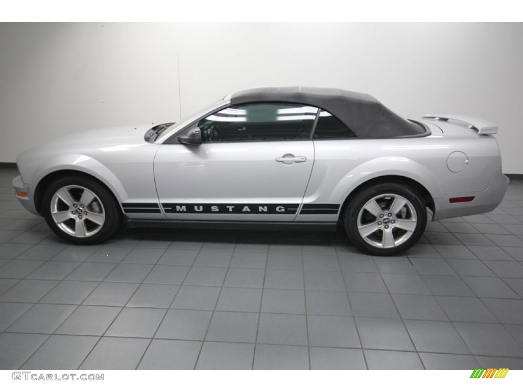 2006 Mustang V6 Premium Convertible - Satin Silver Metallic / Red/Dark Charcoal photo #2