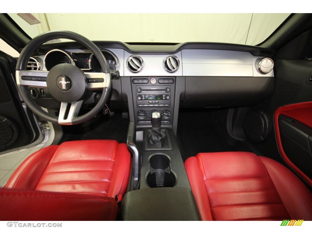 2006 Mustang V6 Premium Convertible - Satin Silver Metallic / Red/Dark Charcoal photo #4