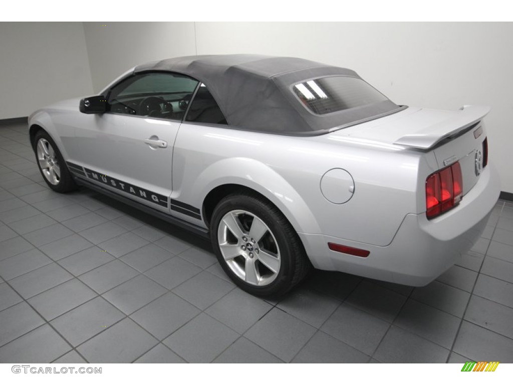 2006 Mustang V6 Premium Convertible - Satin Silver Metallic / Red/Dark Charcoal photo #5