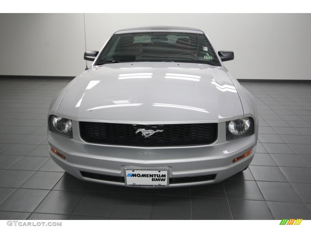 2006 Mustang V6 Premium Convertible - Satin Silver Metallic / Red/Dark Charcoal photo #6