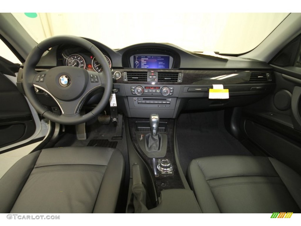 2012 3 Series 328i Coupe - Mineral White Metallic / Black photo #4