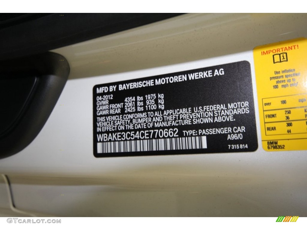 2012 3 Series 328i Coupe - Mineral White Metallic / Black photo #9