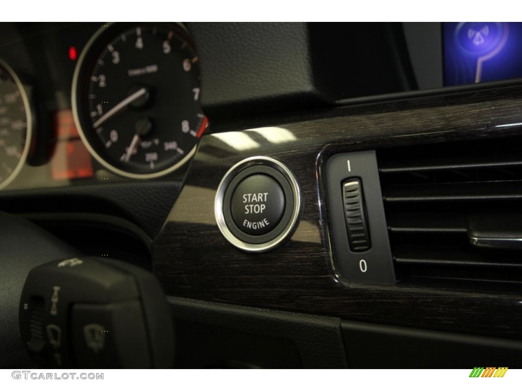 2012 3 Series 328i Coupe - Mineral White Metallic / Black photo #21
