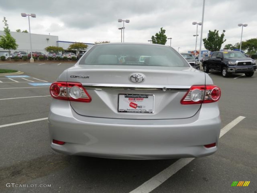 2013 Corolla L - Classic Silver Metallic / Ash photo #19