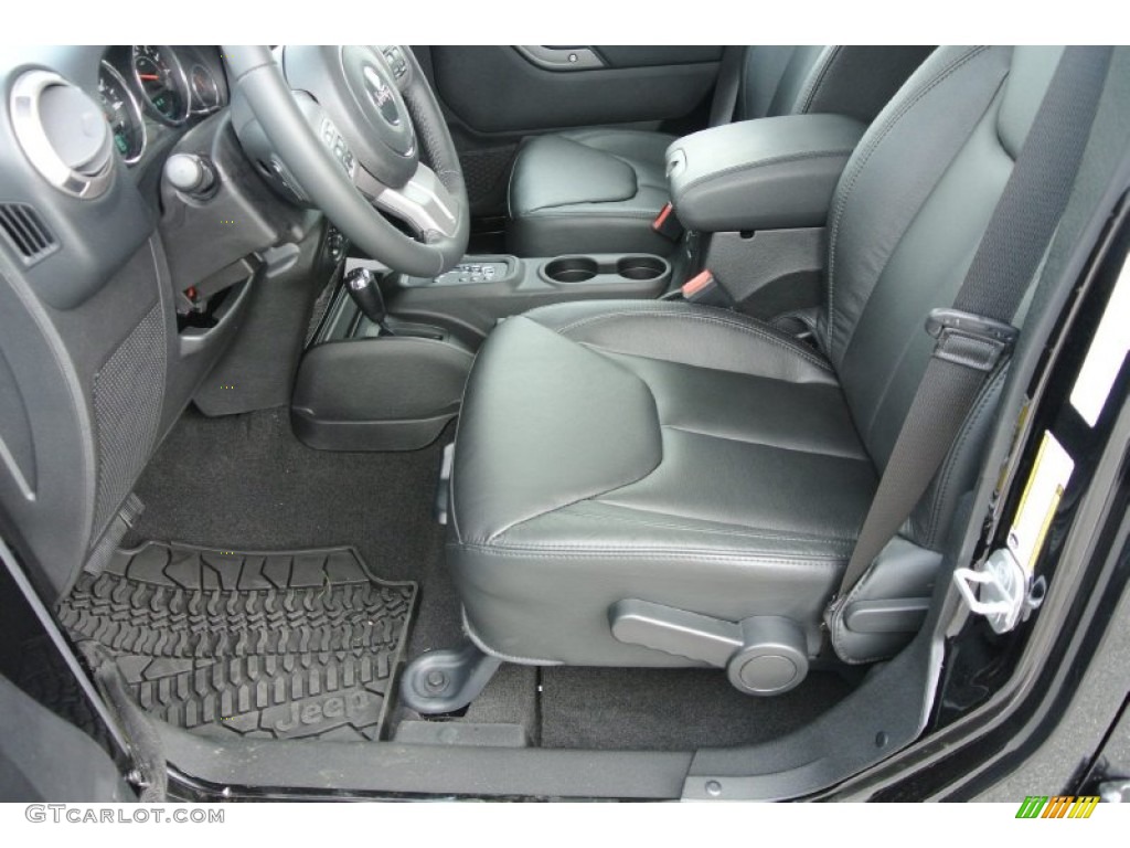 Black Interior 2013 Jeep Wrangler Unlimited Moab Edition 4x4 Photo #80595425