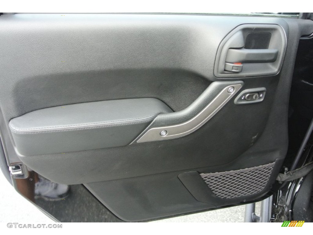 2013 Jeep Wrangler Unlimited Moab Edition 4x4 Black Door Panel Photo #80595447