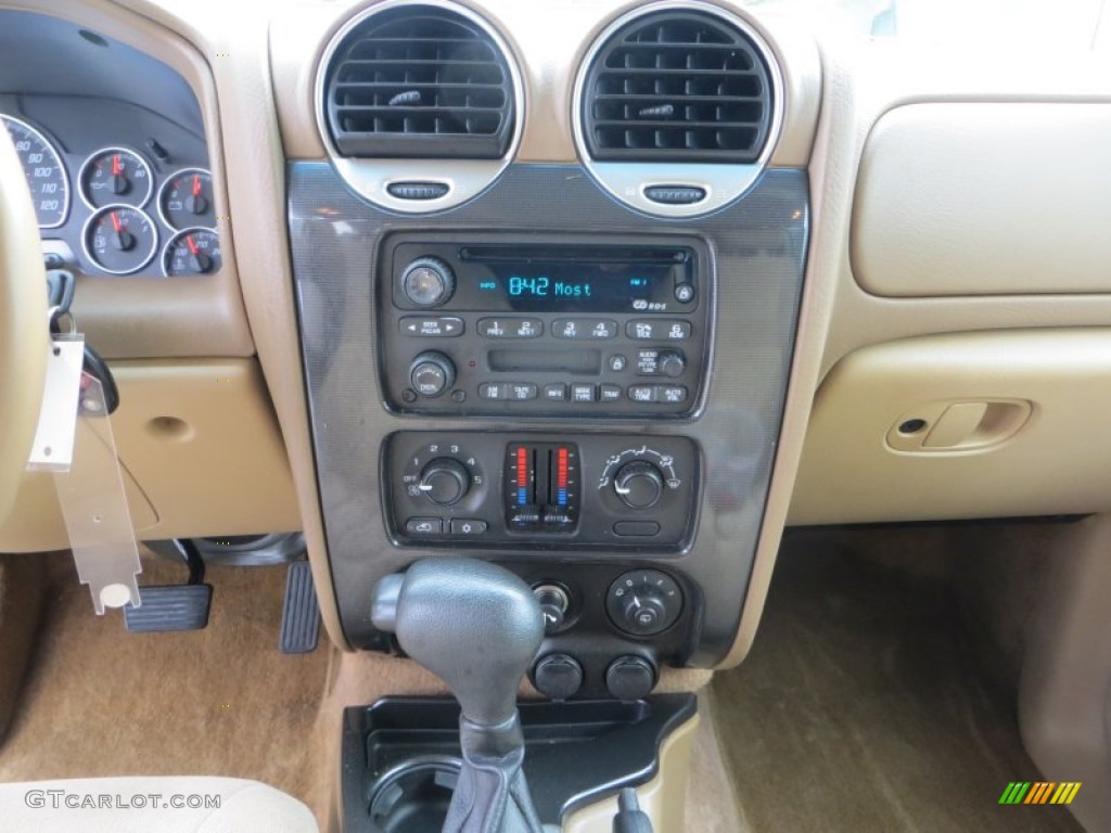 2003 GMC Envoy SLE Controls Photo #80598694