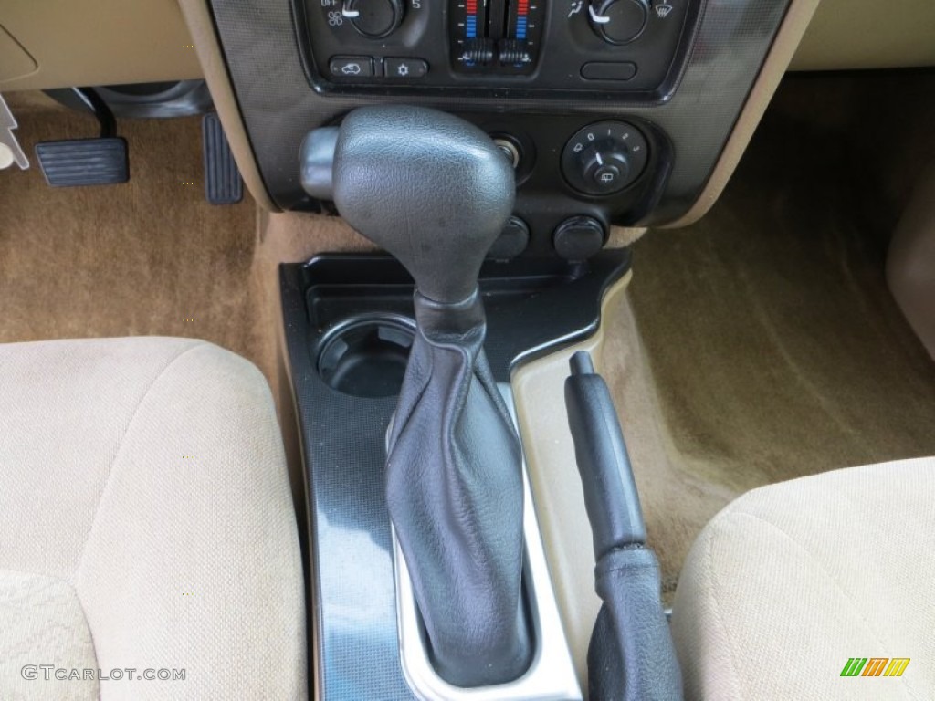 2003 GMC Envoy SLE Transmission Photos
