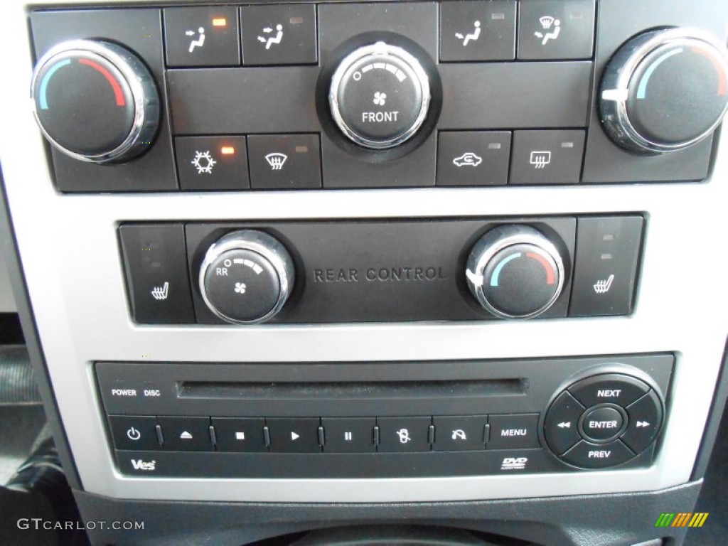 2010 Town & Country Touring - Dark Titanium Metallic / Dark Slate Gray/Light Shale photo #21