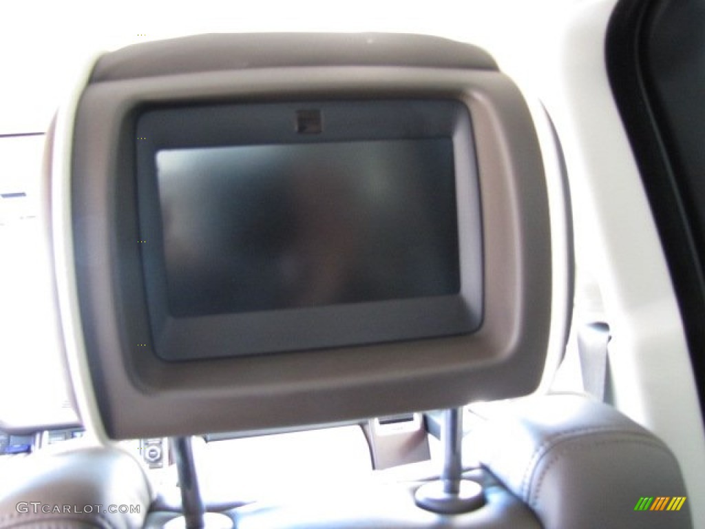 2010 Land Rover Range Rover Supercharged Entertainment System Photo #80601115