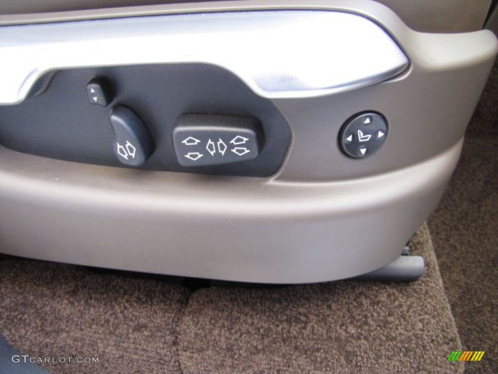 2010 Land Rover Range Rover Supercharged Controls Photo #80601187