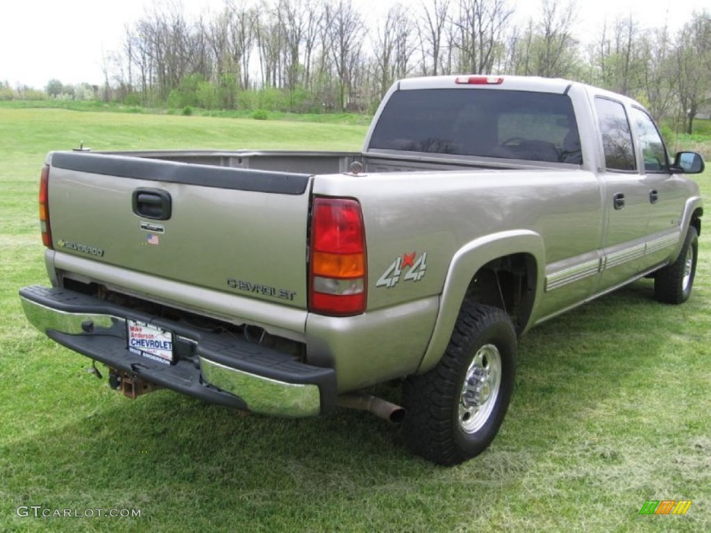 2002 Silverado 2500 LS Crew Cab 4x4 - Light Pewter Metallic / Graphite photo #16