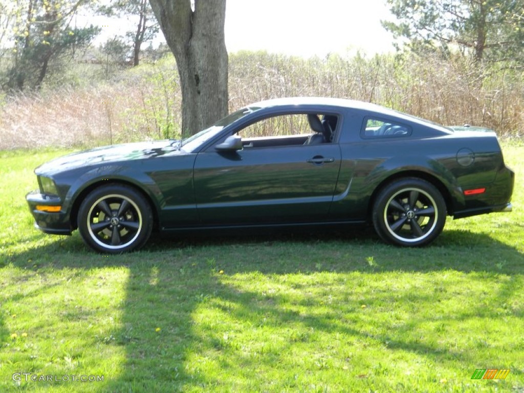 2009 Mustang Bullitt Coupe - Dark Highland Green Metallic / Dark Charcoal photo #3