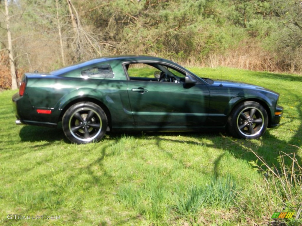 Dark Highland Green Metallic 2009 Ford Mustang Bullitt Coupe Exterior Photo #80602897