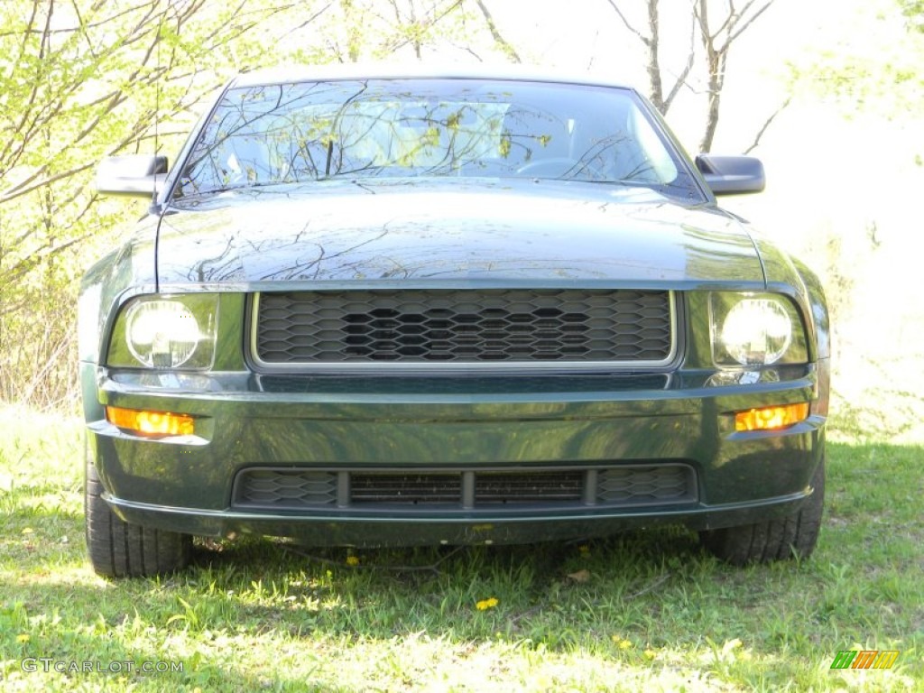 2009 Mustang Bullitt Coupe - Dark Highland Green Metallic / Dark Charcoal photo #13