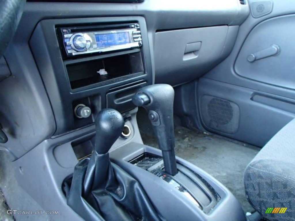 2001 Xterra XE V6 4x4 - Aztec Red / Sage photo #12