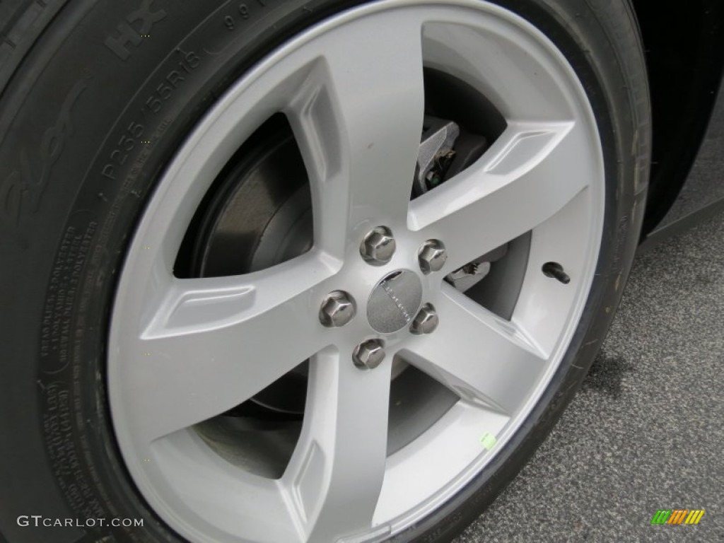 2013 Dodge Challenger SXT Wheel Photos
