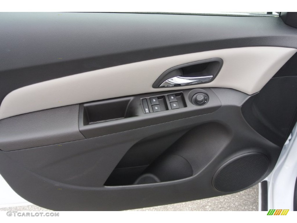 2013 Cruze ECO - Summit White / Medium Titanium photo #9