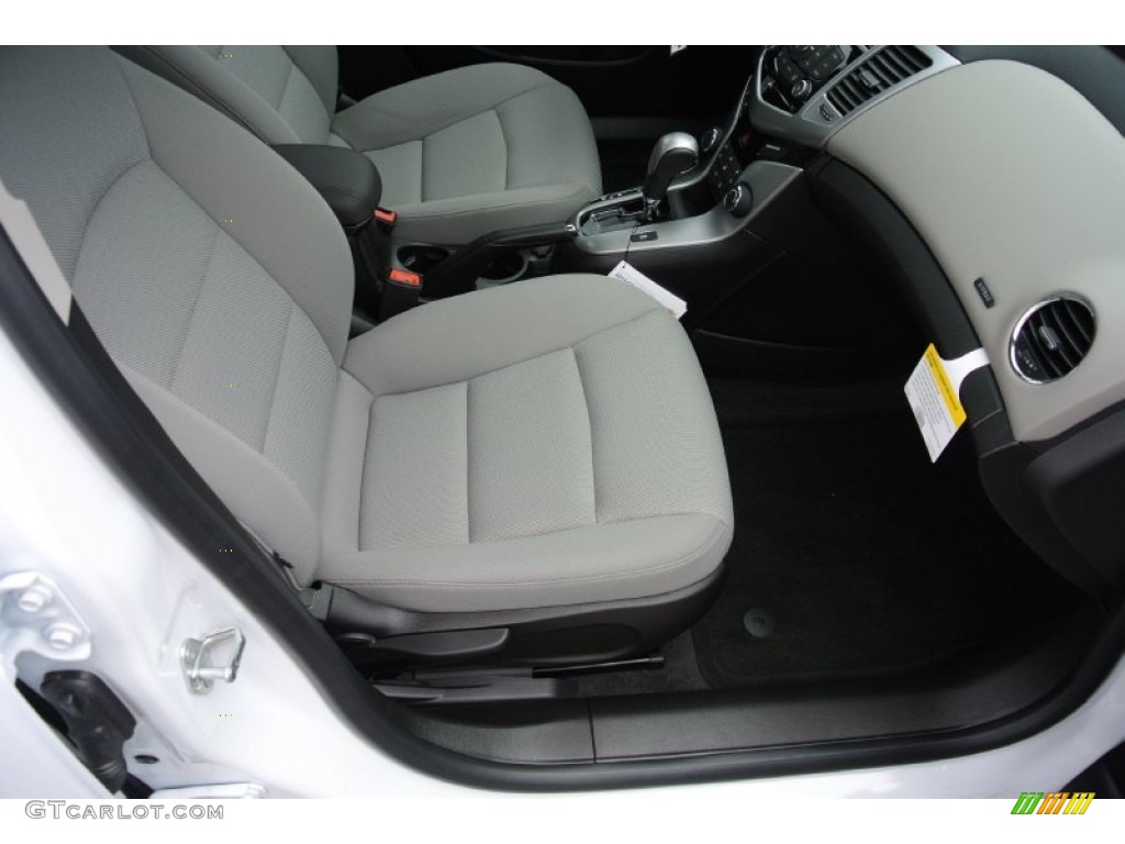 2013 Cruze ECO - Summit White / Medium Titanium photo #18