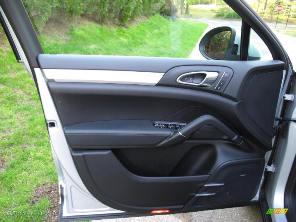 2013 Porsche Cayenne Diesel Black Door Panel Photo #80616070