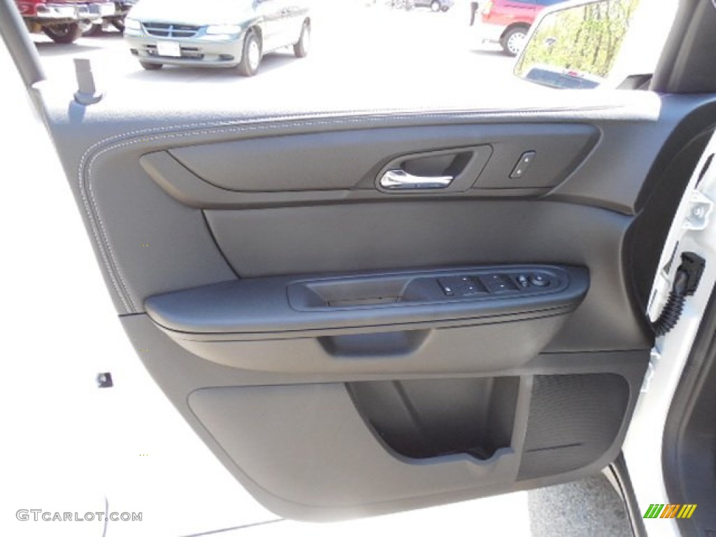 2013 Chevrolet Traverse LT AWD Door Panel Photos