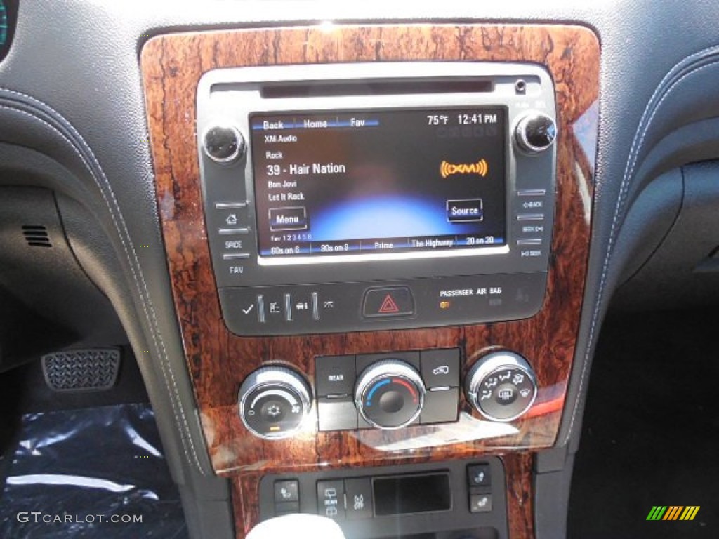 2013 Chevrolet Traverse LT AWD Controls Photo #80616746