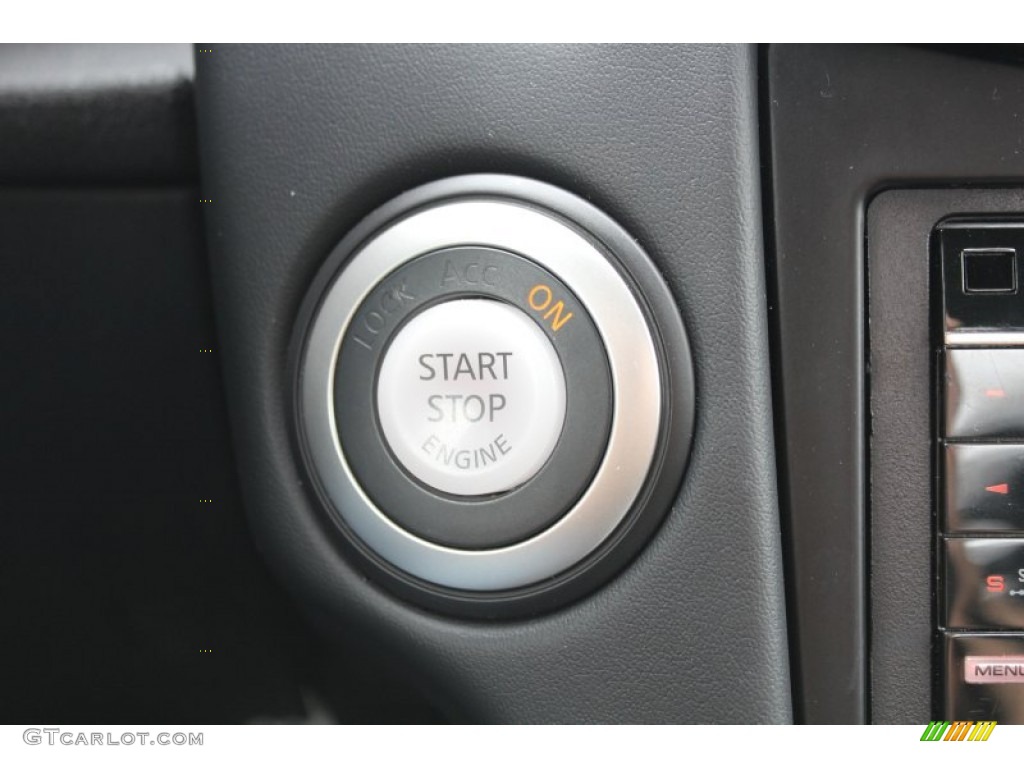 2010 Nissan 370Z NISMO Coupe Controls Photos