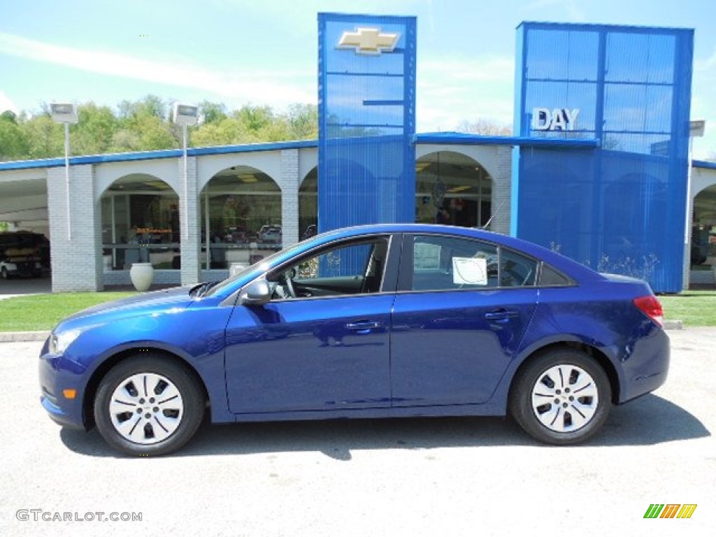 2013 Cruze LS - Blue Topaz Metallic / Jet Black/Medium Titanium photo #2