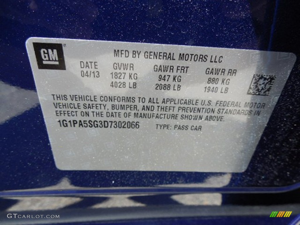 2013 Cruze LS - Blue Topaz Metallic / Jet Black/Medium Titanium photo #19
