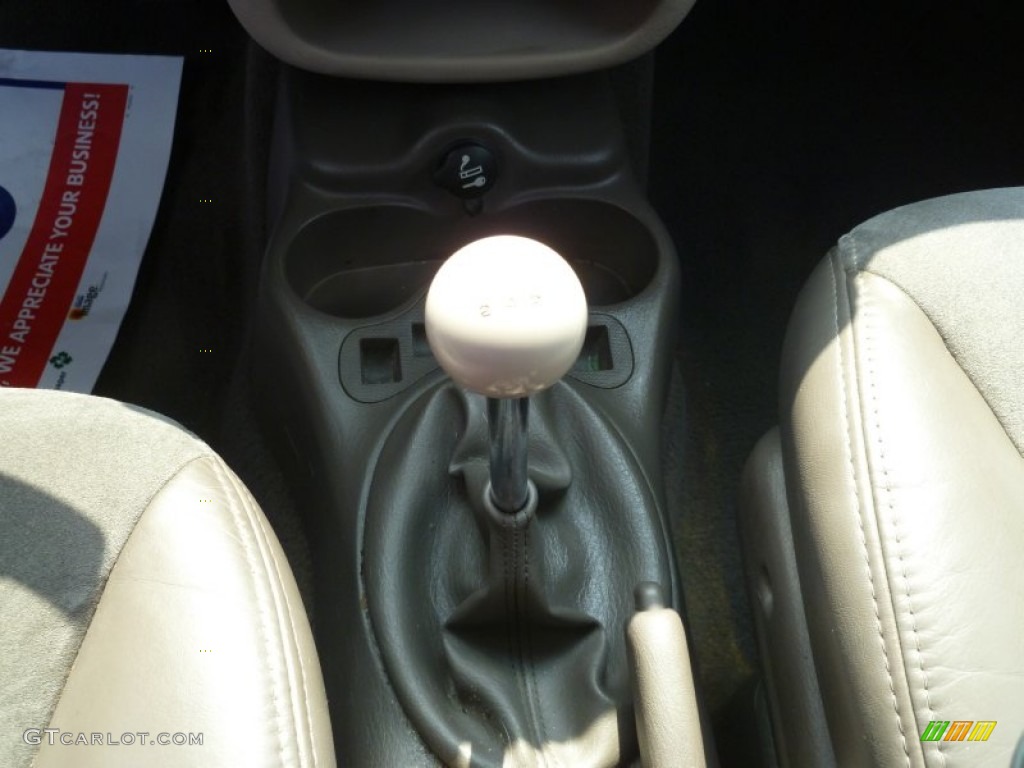 2002 PT Cruiser Limited - Light Almond Metallic / Taupe photo #22