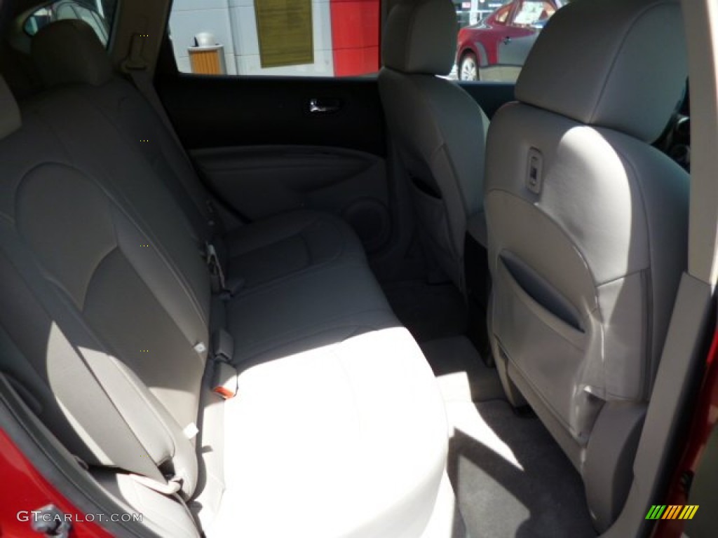 2011 Rogue SL AWD - Cayenne Red / Gray photo #13