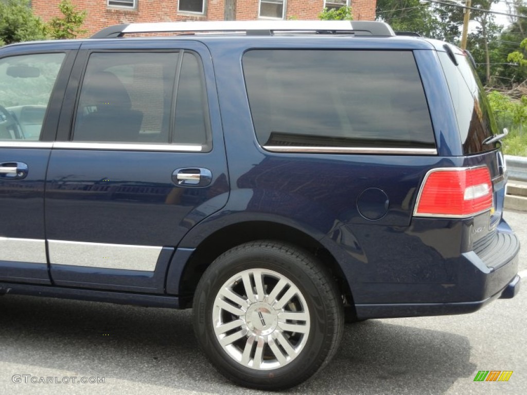 2011 Navigator 4x4 - Dark Blue Pearl Metallic / Stone photo #22