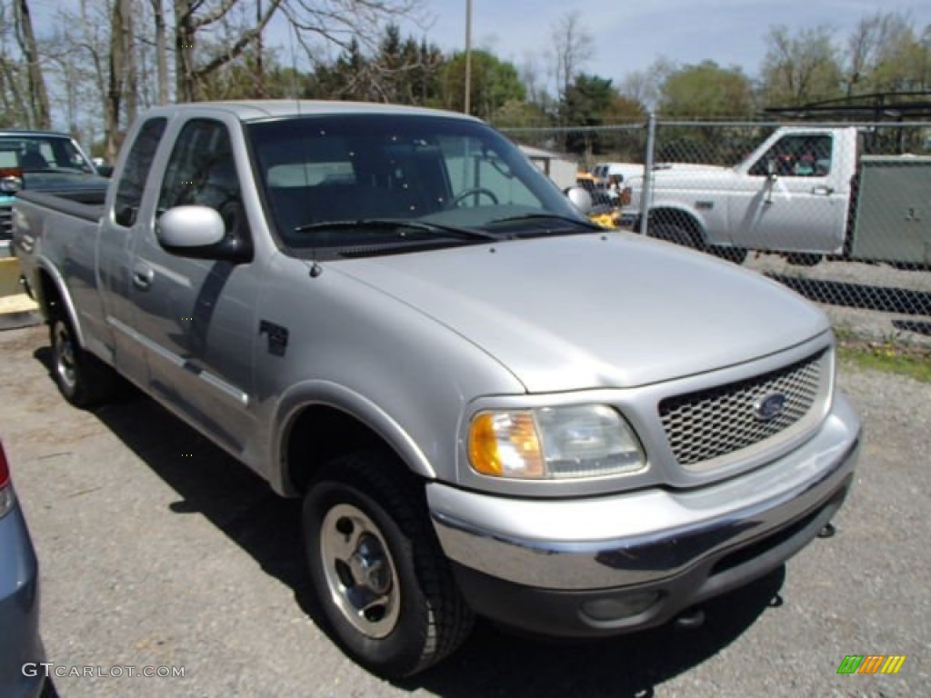 2003 F150 XLT SuperCab 4x4 - Silver Metallic / Medium Graphite Grey photo #1