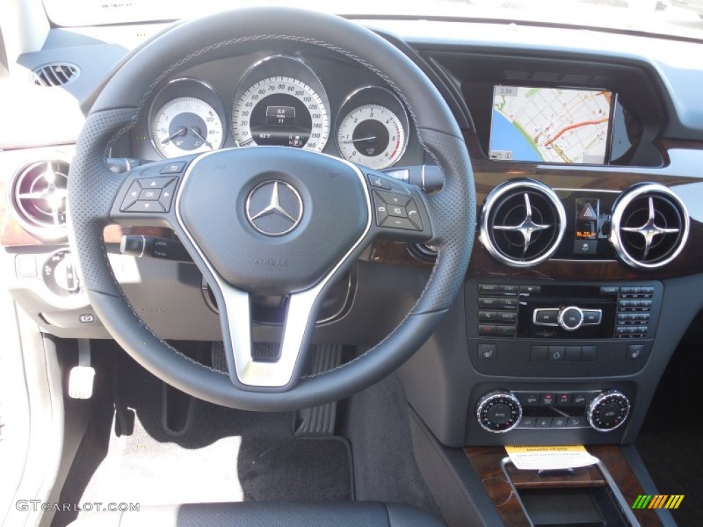 2013 Mercedes-Benz GLK 250 BlueTEC 4Matic Black Dashboard Photo #80625313