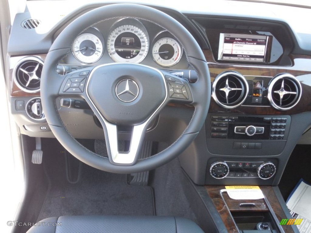 2013 Mercedes-Benz GLK 250 BlueTEC 4Matic Black Dashboard Photo #80625808