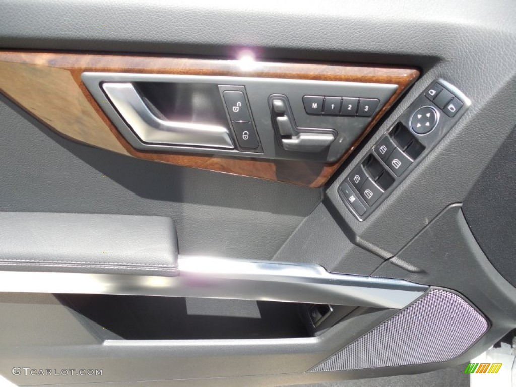 2013 Mercedes-Benz GLK 250 BlueTEC 4Matic Black Door Panel Photo #80626211