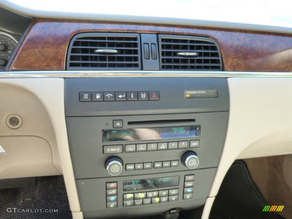 2006 Buick LaCrosse CXL Controls Photos