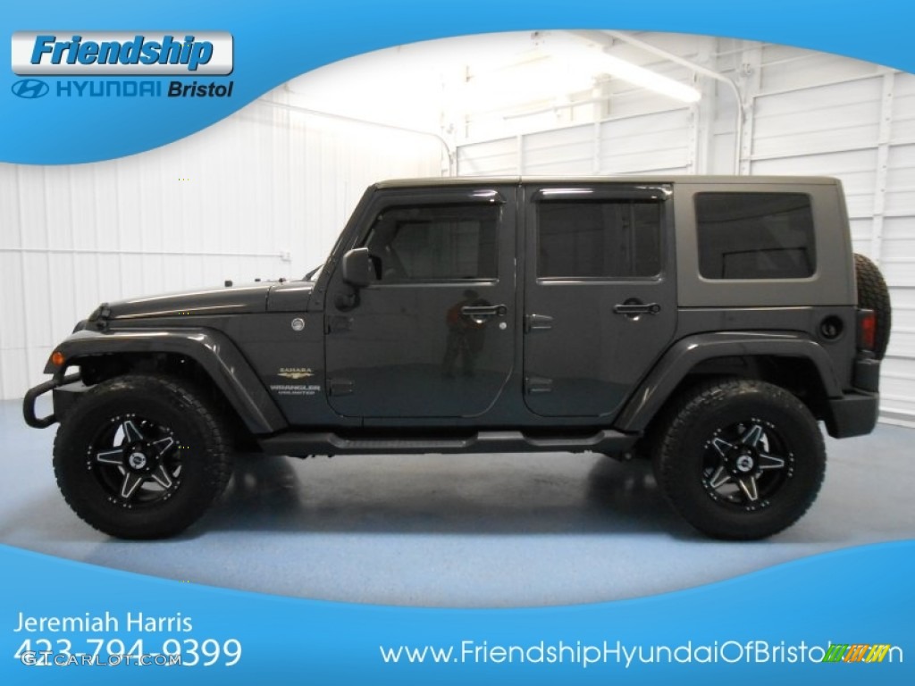 2010 Wrangler Unlimited Sahara 4x4 - Dark Charcoal Pearl / Dark Slate Gray/Medium Slate Gray photo #1