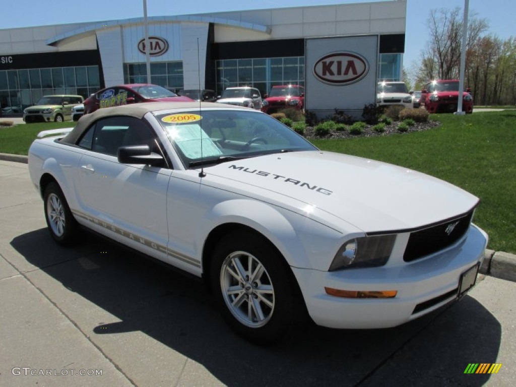 Performance White Ford Mustang