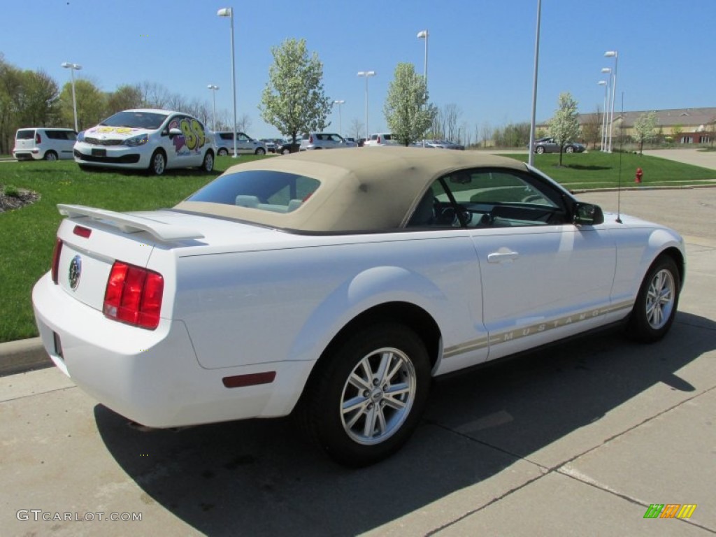 2005 Mustang V6 Premium Convertible - Performance White / Medium Parchment photo #3