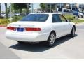 2000 Super White Toyota Camry LE  photo #8