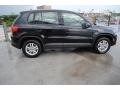 Deep Black Metallic - Tiguan S Photo No. 8