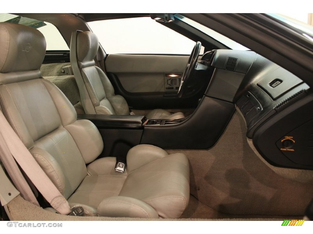 Light Grey Leather Interior 1993 Chevrolet Corvette Coupe Photo #80638786