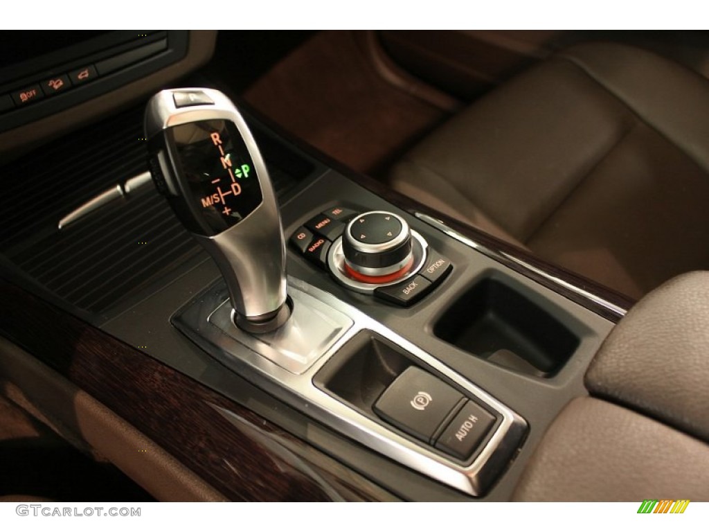 2010 BMW X5 xDrive35d Transmission Photos