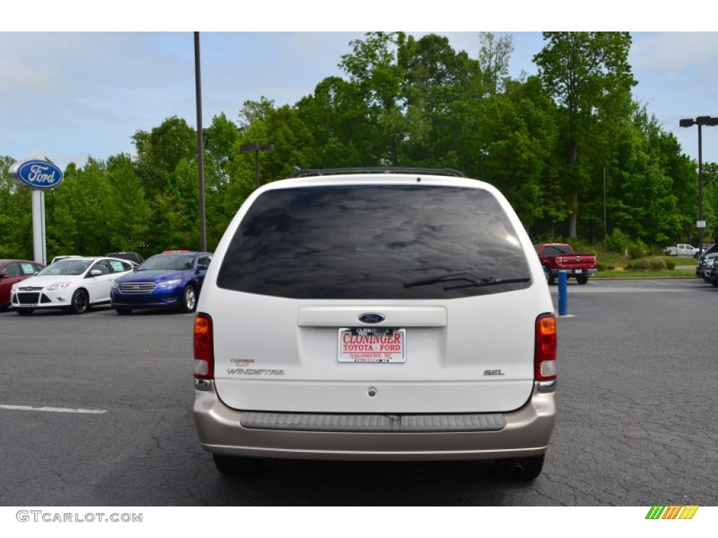 2003 Windstar SEL - Vibrant White / Medium Parchment photo #4